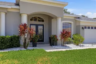4617 Egmont Dr, Bradenton, FL 34203 - Photo 2