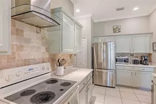 315 Londonderry Dr, Sarasota, FL 34240 - Photo 16