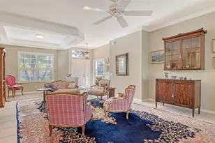 315 Londonderry Dr, Sarasota, FL 34240 - Photo 10