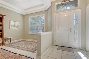 315 Londonderry Dr, Sarasota, FL 34240 - Photo 8