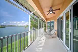 6435 Moorings Point Cir, Lakewood Ranch, FL 34202 - Photo 8