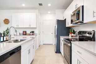 6511 Equinox Ln N, North Fort Myers, FL 33917 - Photo 8