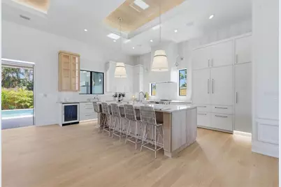 2531 Wisteria Street, Sarasota, FL 34239 - Photo 10