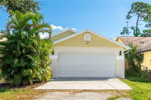 4537 S Lockwood Ridge Rd, Sarasota, FL 34231 - Photo 1