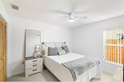 4537 S Lockwood Ridge Road, Sarasota, FL 34231 - Photo 14
