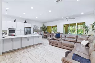 3663 Square W Ln, Sarasota, FL 34238 - Photo 14