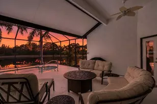 374 Londonderry Dr, Sarasota, FL 34240 - Photo 20