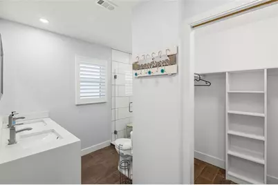 3405 S Lockwood Ridge Road, Sarasota, FL 34239 - Photo 24