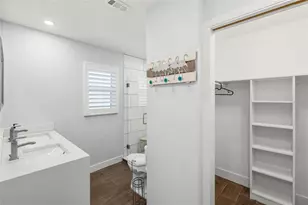 3405 S Lockwood Ridge Rd, Sarasota, FL 34239 - Photo 24