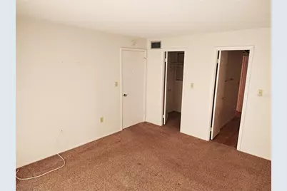3737 Lake Bayshore Drive #213, Bradenton, FL 34205 - Photo 6