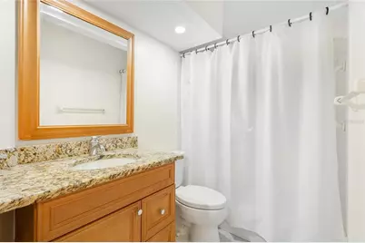 5590 Golf Pointe Drive #5590, Sarasota, FL 34243 - Photo 26