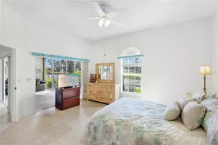 5590 Golf Pointe Dr, Sarasota, FL 34243 - Photo 20