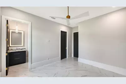 1046 Blue Shell Loop, Sarasota, FL 34240 - Photo 38