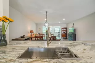193 Pineneedle Dr, Bradenton, FL 34210 - Photo 10