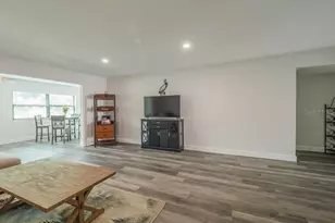 193 Pineneedle Dr, Bradenton, FL 34210 - Photo 18