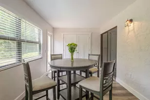 193 Pineneedle Dr, Bradenton, FL 34210 - Photo 22