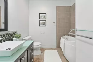 3137 Moorings Dr S, Saint Petersburg, FL 33712 - Photo 34