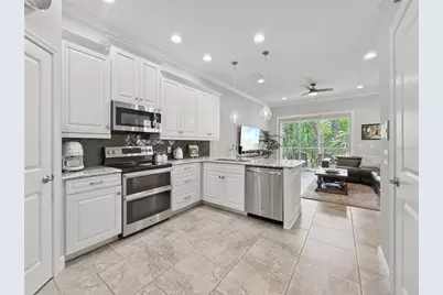 3137 Moorings Drive S, Saint Petersburg, FL 33712 - Photo 8