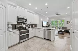 3137 Moorings Dr S, Saint Petersburg, FL 33712 - Photo 8