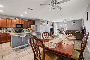 6711 Blue Moon Wy, Sun City Center, FL 33573 - Photo 4