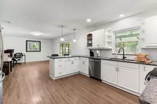 4204 Pine Meadow Terrace, Sarasota, FL 34233 - Photo 14