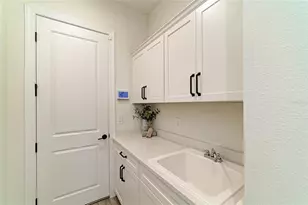 8533 Beechlake Ct, Sarasota, FL 34240 - Photo 46
