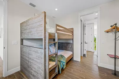 [Address not provided], Sarasota, FL 34242 - Photo 32