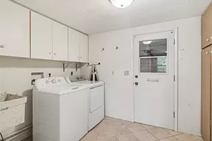 3618 Medford Ln, Sarasota, FL 34232 - Photo 12