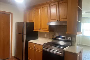 220 Avalon Rd, Venice, FL 34293 - Photo 4