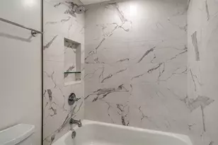 1211 Gulf of Mexico Dr, Longboat Key, FL 34228 - Photo 38