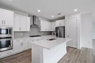 18588 Dayspring Pl, Venice, FL 34293 - Photo 6