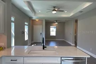 2620 Star Apple Wy, Sarasota, FL 34240 - Photo 8