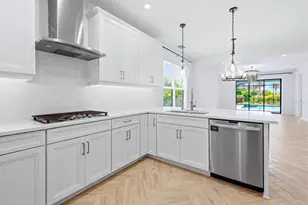 8212 Shooting Star Rd, Sarasota, FL 34241 - Photo 18