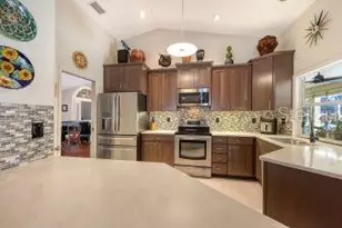 4463 Diamond Cir S, Sarasota, FL 34233 - Photo 12