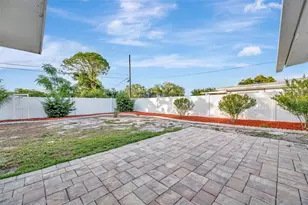 2705 Sunnyside St, Sarasota, FL 34239 - Photo 30