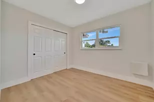 2705 Sunnyside St, Sarasota, FL 34239 - Photo 16