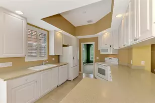 11790 Fiore Ln, Sarasota, FL 34238 - Photo 20