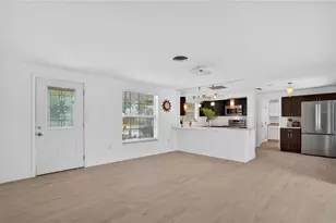2403 Vermont Ave E, Bradenton, FL 34208 - Photo 6