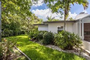 6311 Bahama Shores Dr S, Saint Petersburg, FL 33705 - Photo 50