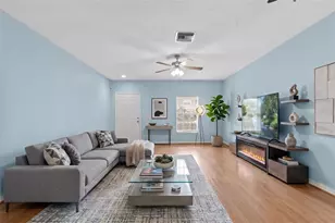 16221 Swan View Cir, Odessa, FL 33556 - Photo 6