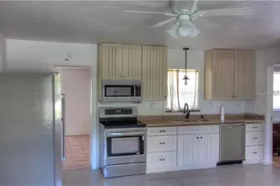 613 Shore Rd, Nokomis, FL 34275 - Photo 2