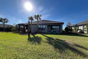 10433 Morning Mist Ln, Sarasota, FL 34241 - Photo 4