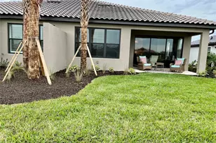 10433 Morning Mist Ln, Sarasota, FL 34241 - Photo 2