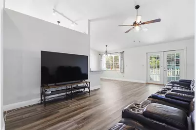 1405 E Frances Avenue, Plant City, FL 33563 - Photo 8