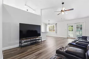 1405 E Frances Ave, Plant City, FL 33563 - Photo 8