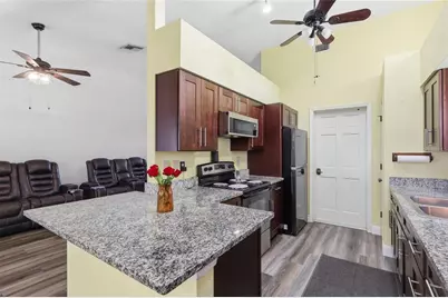 1405 E Frances Avenue, Plant City, FL 33563 - Photo 4