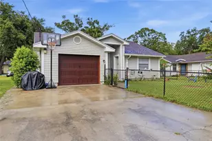 1405 E Frances Ave, Plant City, FL 33563 - Photo 1