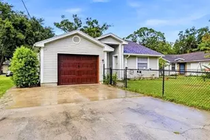 1405 E Frances Ave, Plant City, FL 33563 - Photo 2