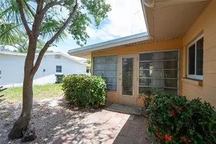 2215 Grove St, Sarasota, FL 34239 - Photo 26