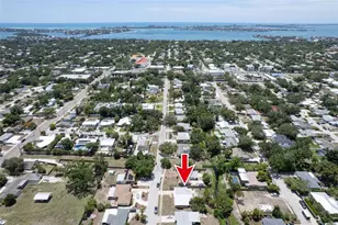 2215 Grove St, Sarasota, FL 34239 - Photo 2